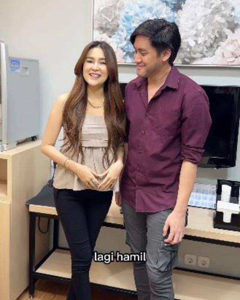 Instagram.com/vicymelanie